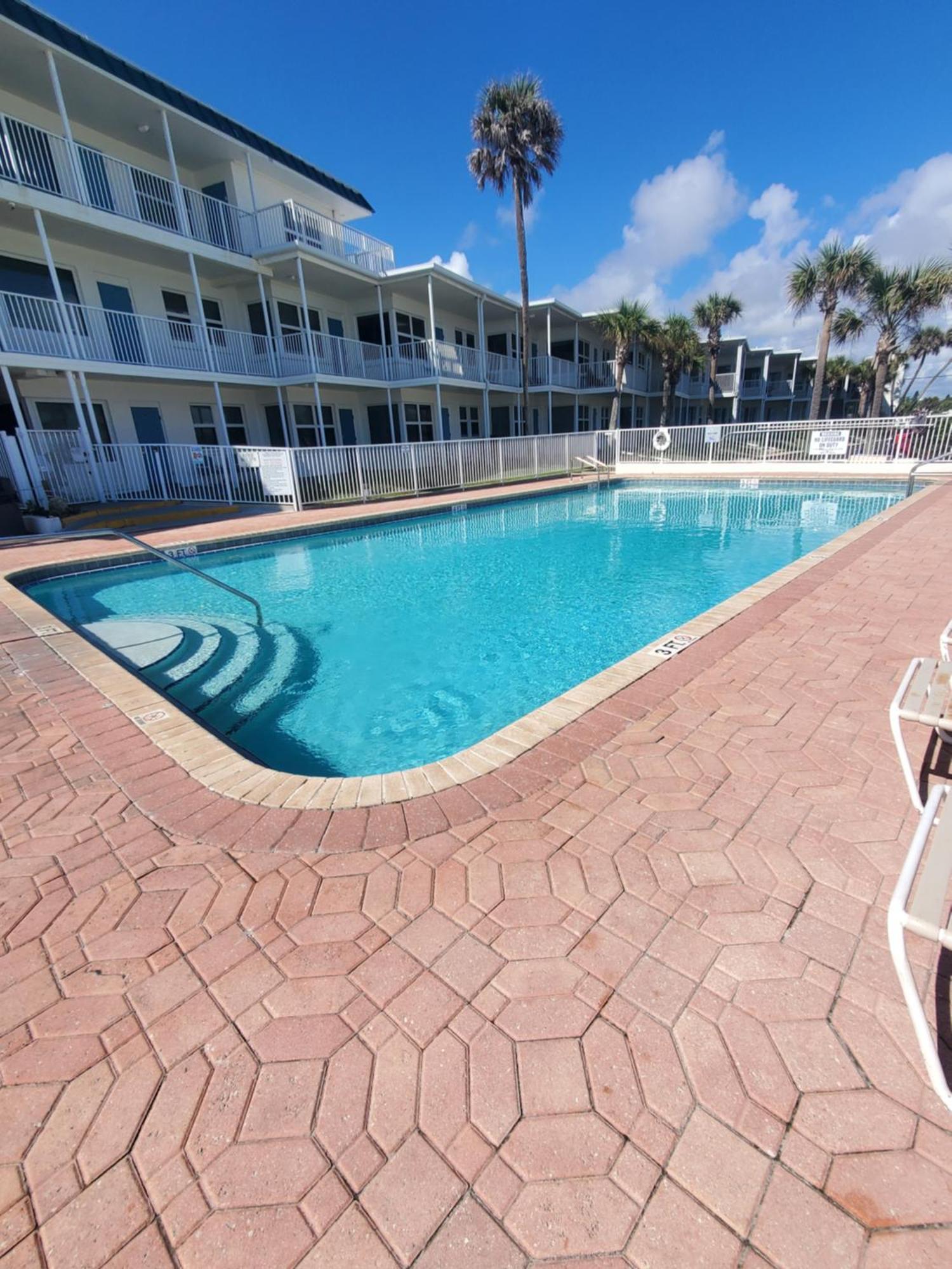 Beachside Bliss Ocean Views & Endless Fun Daytona Beach! Exterior photo